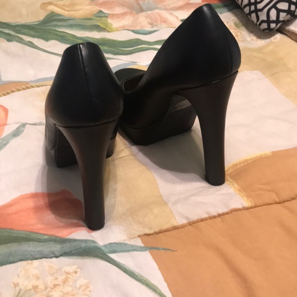 Pumps - Picture 5 of 5